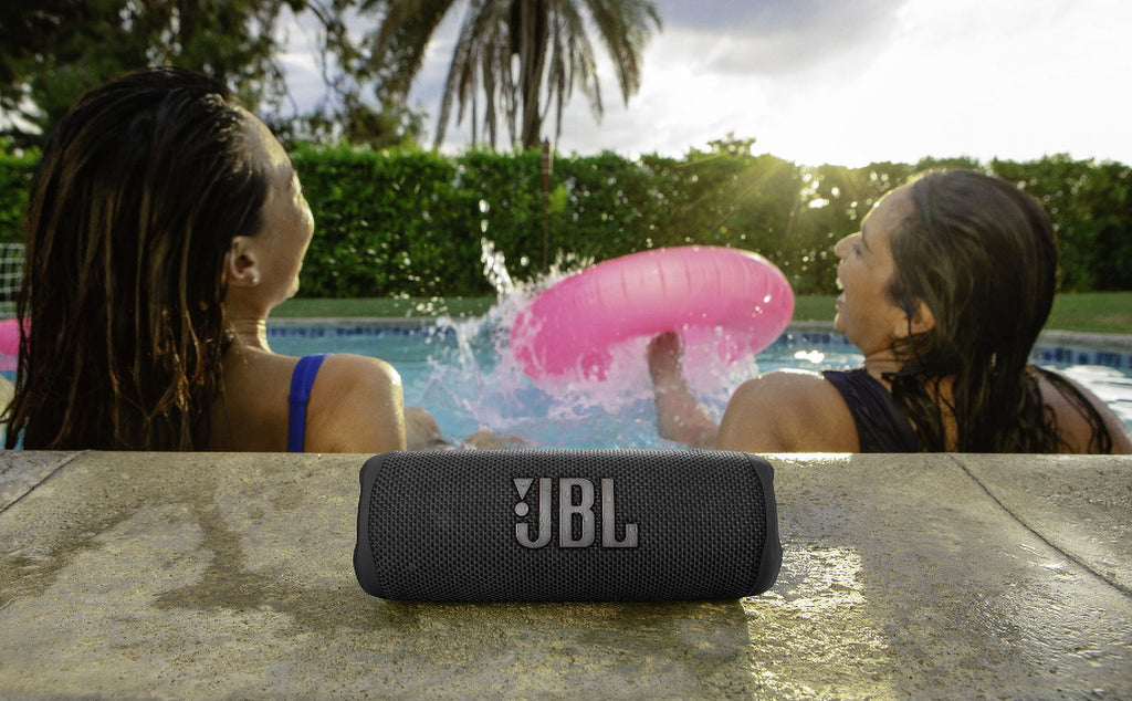 JBL Flip 6 Pink Portable Bluetooth Speaker